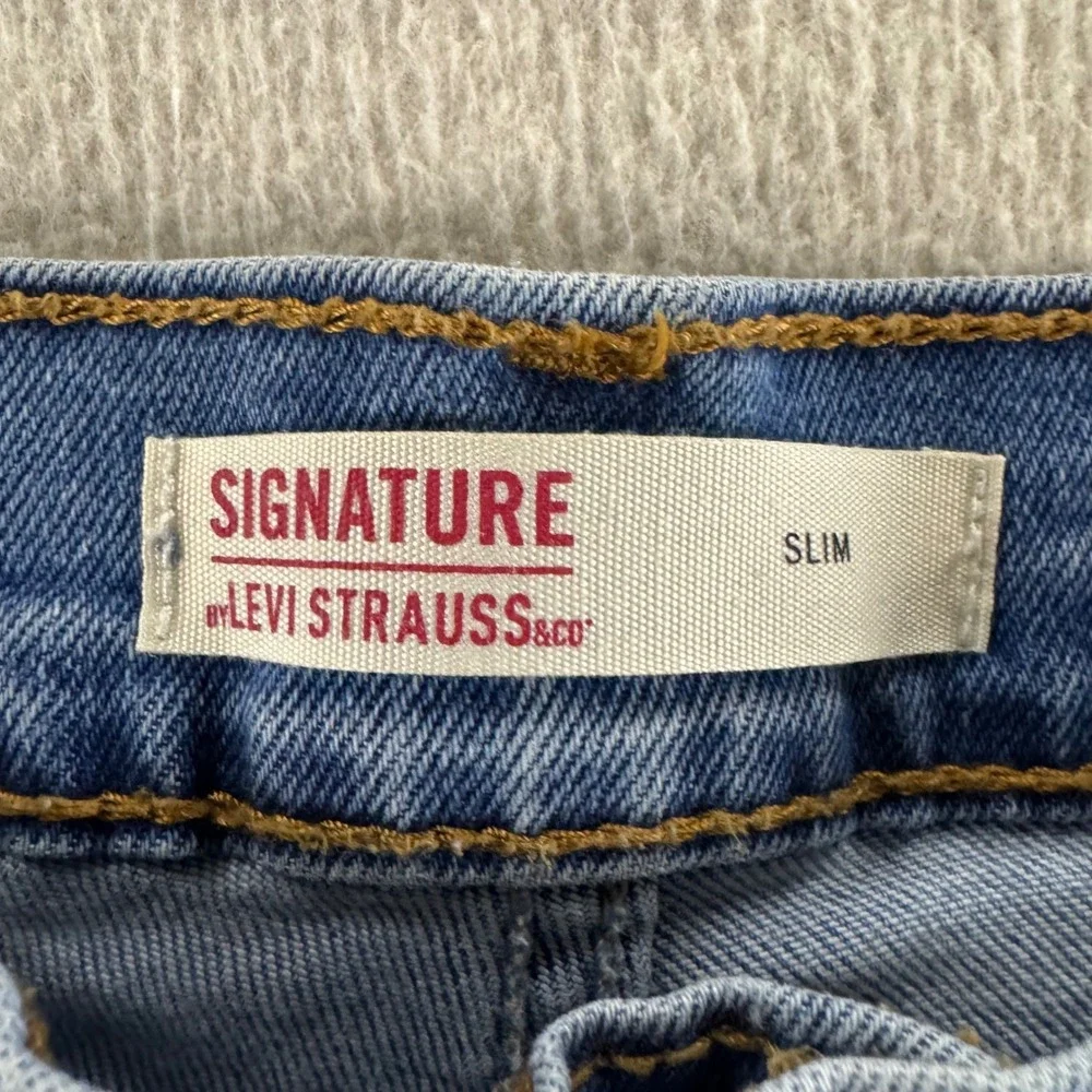 Signature by Levi Strauss signature by